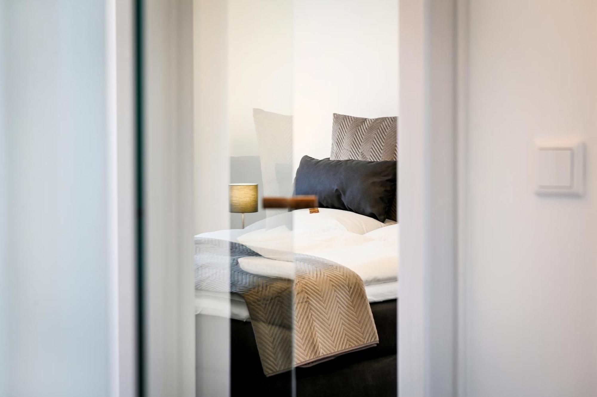 Insel-Apartment Im Herrenhaus Rheinblick Ксантен Екстериор снимка