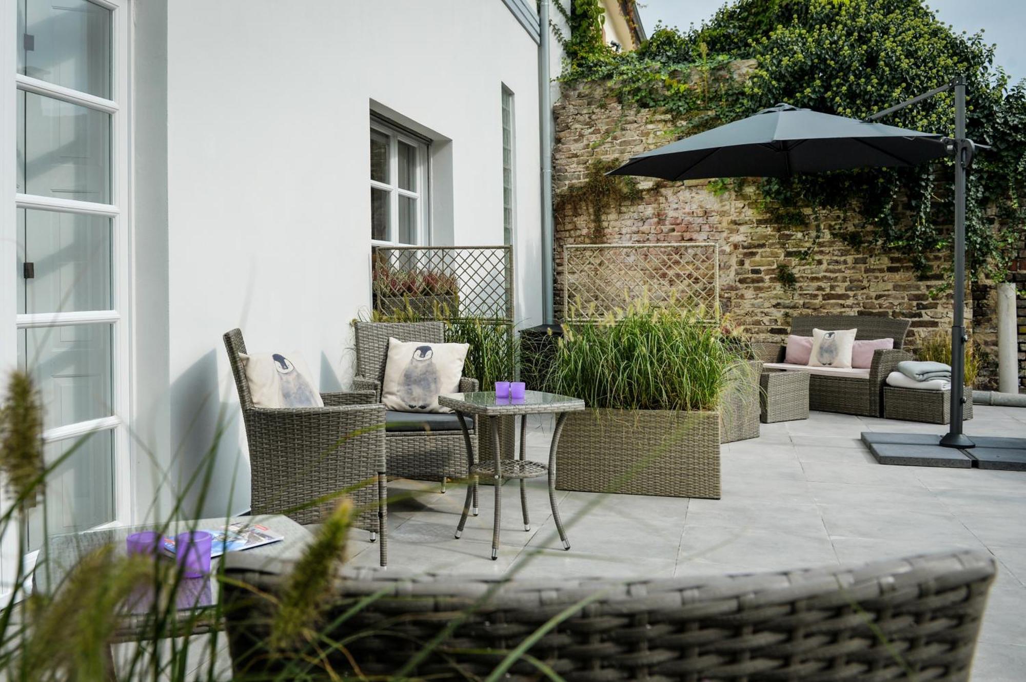 Insel-Apartment Im Herrenhaus Rheinblick Ксантен Екстериор снимка