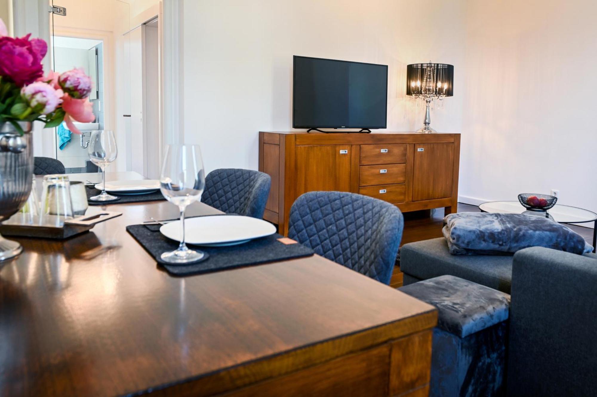 Insel-Apartment Im Herrenhaus Rheinblick Ксантен Екстериор снимка